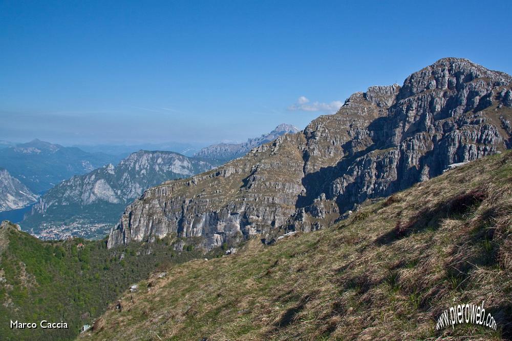 12_La croce si vede ma non è vicina!.jpg